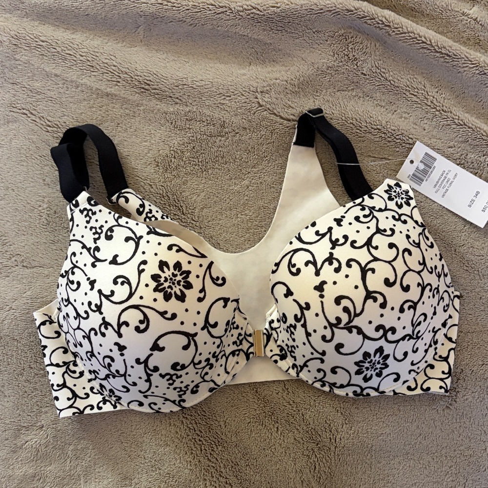 Soma 34B Women's Cream and Black Patterned Front-Close Bra